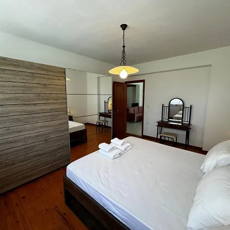 Modern Garden Escape Apt Appartamento *